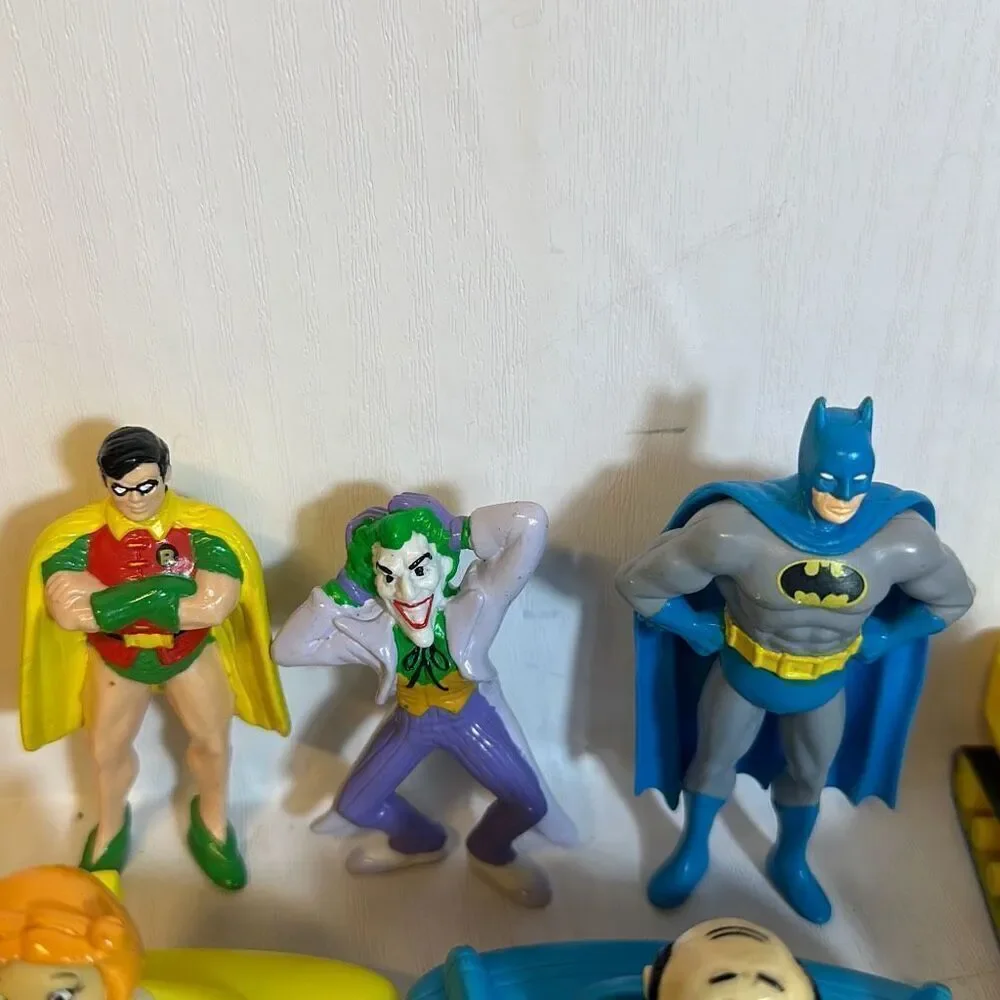 Vintage 80s and‎ 90s Collectible Toy Figurines Batman Robin Jetsons Yogi Bear